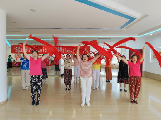 展现出中华, 指导下, 联系