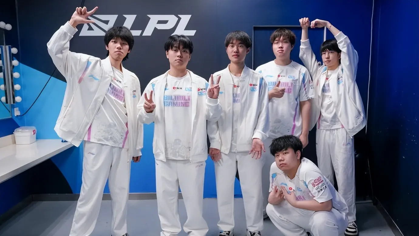 老将们能多, img