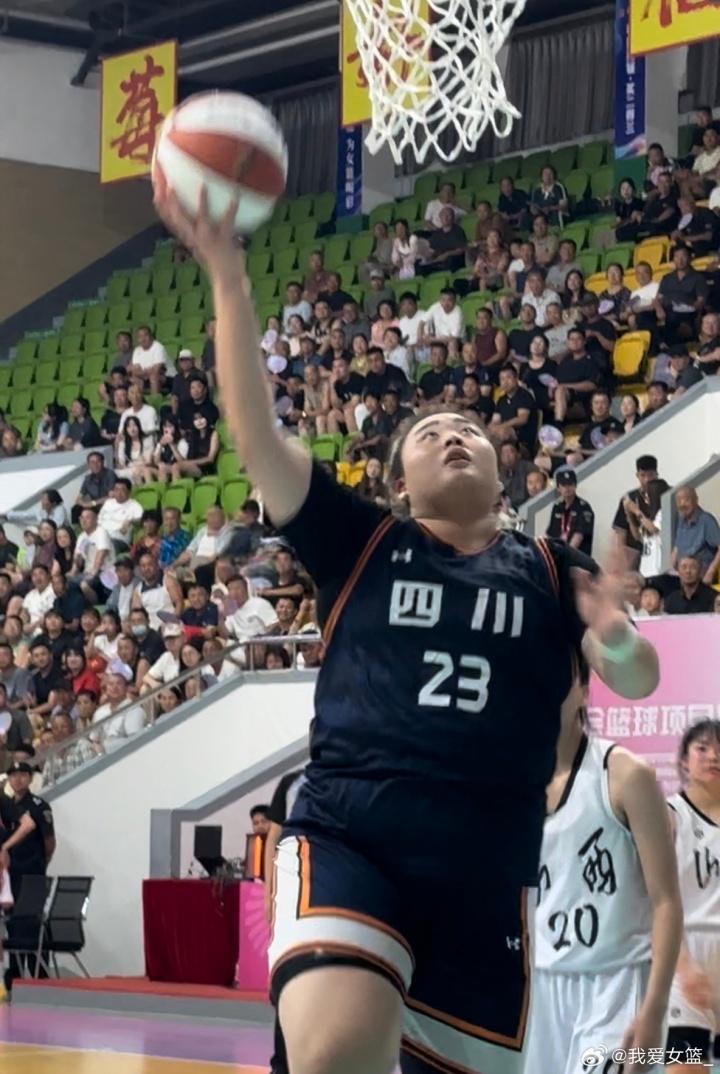 王思雨, 先对手, 依旧凶猛 王思雨, 先对手, 依旧凶猛